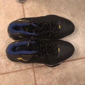 Under armor basketball shoes